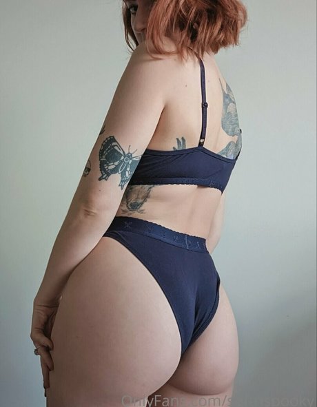 soft n spooky porn model img