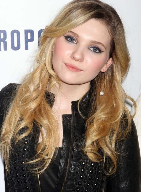 Abigail Breslin perfect pornstar img