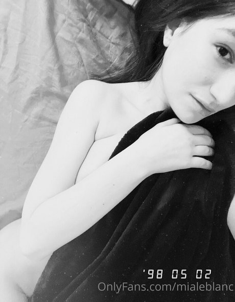 ebony model onlyfans nudes img