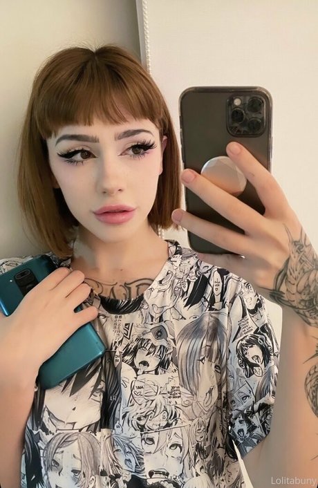 lolabuny18 nude pornstar photo