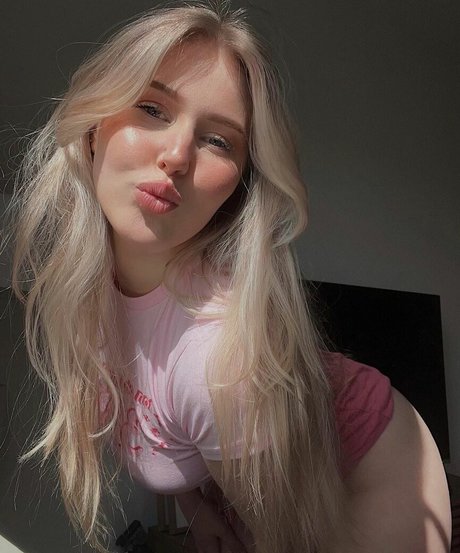 cirizzzle porn actress img