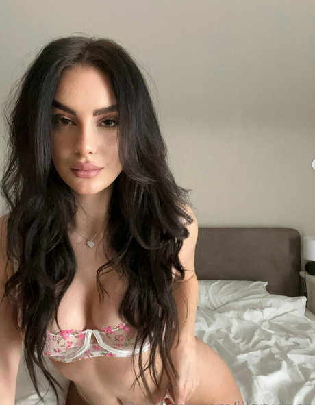 Jil Grudner star top picture