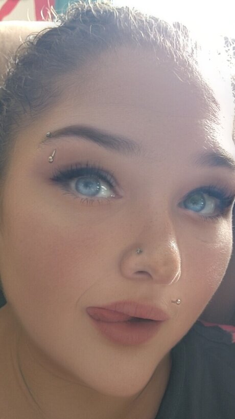 P4nd4 naked star pic