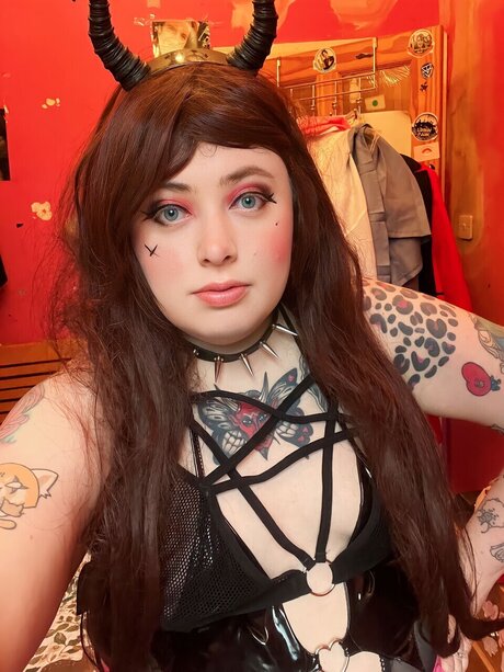 MidoriMansonOnline_ art actress pictures