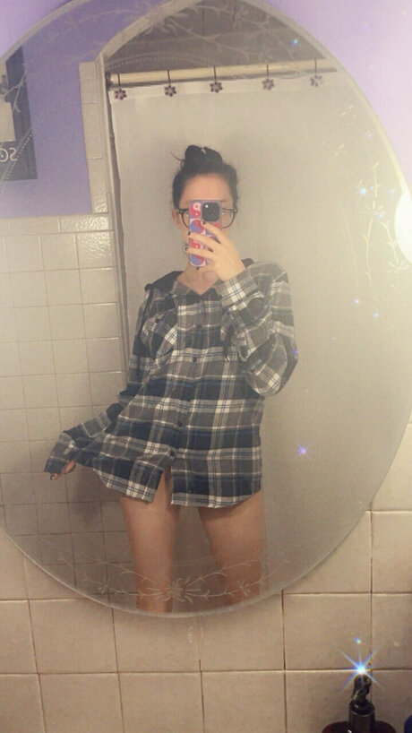 gabby model nude pictures