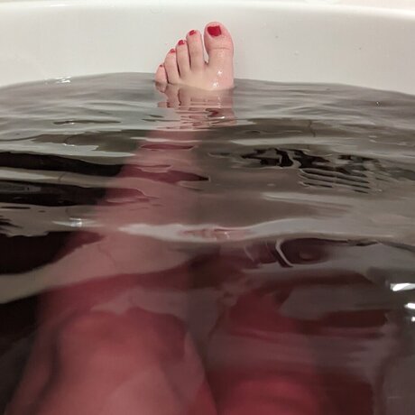 Whiskey nude star img