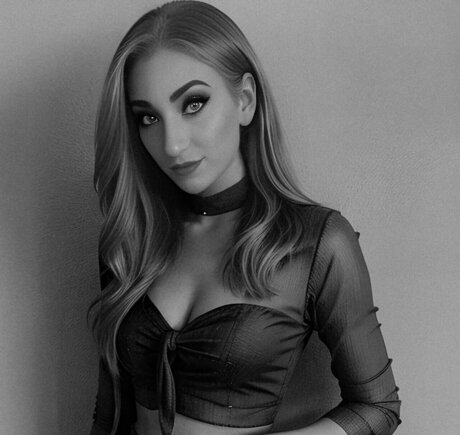 LAURA ROSE star hd images