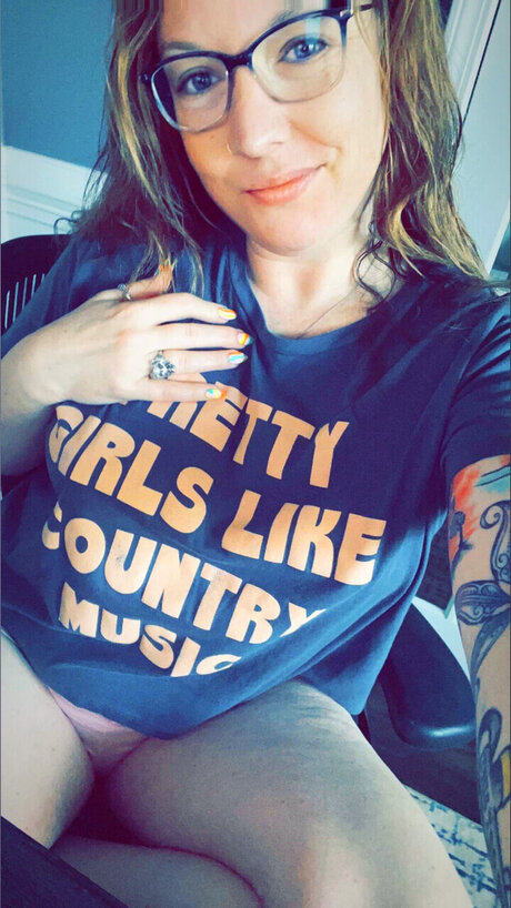 MrsBeachBum pretty actress picture