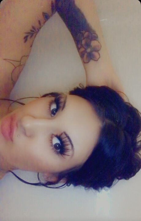 Samantha Stafford pornstar top image