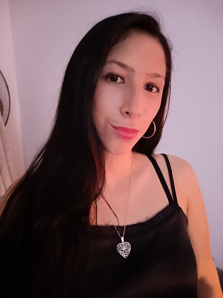 Vickylovee porn actress image