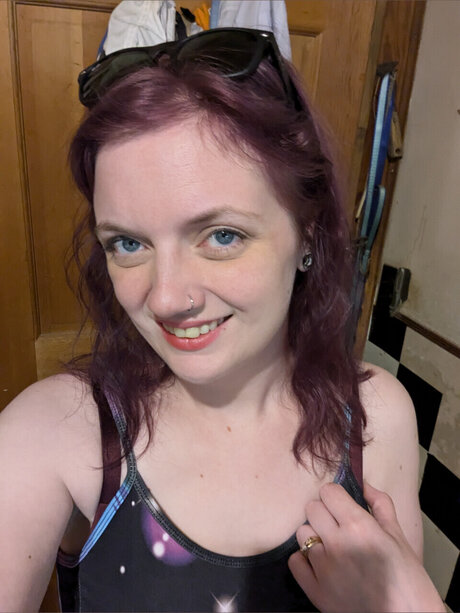 Violet Galaxy top actress photos