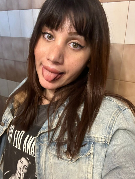 Romiinita Doll pornstar sex photo