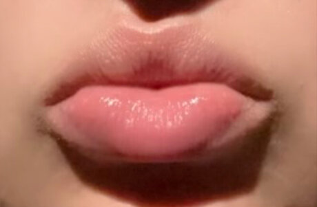 Ladyb24 hot model pic