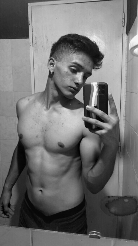 Foixito 24 model nice photo