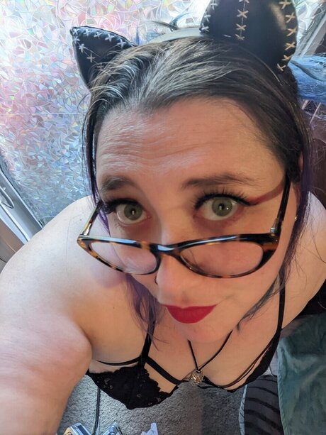 CosmicKitten The Keepers VIP group_ star art galleries