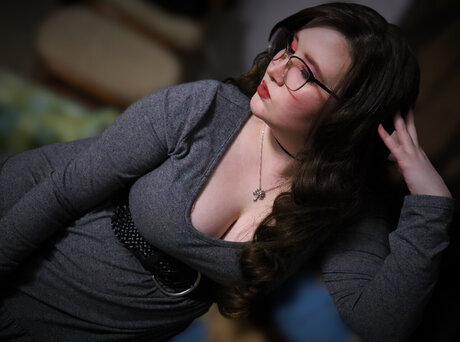 Rogue Sky model xxx image