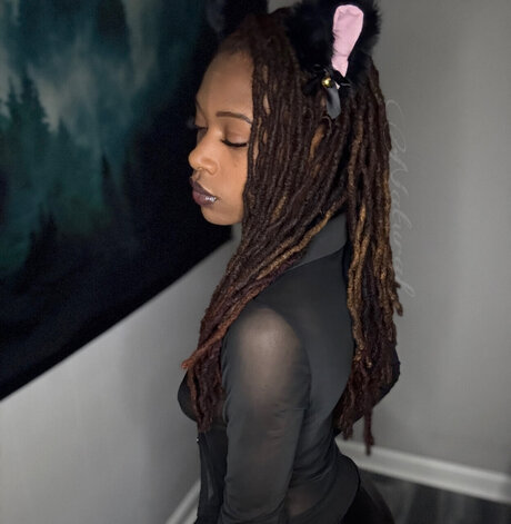 Ms Natural beautiful model gallery