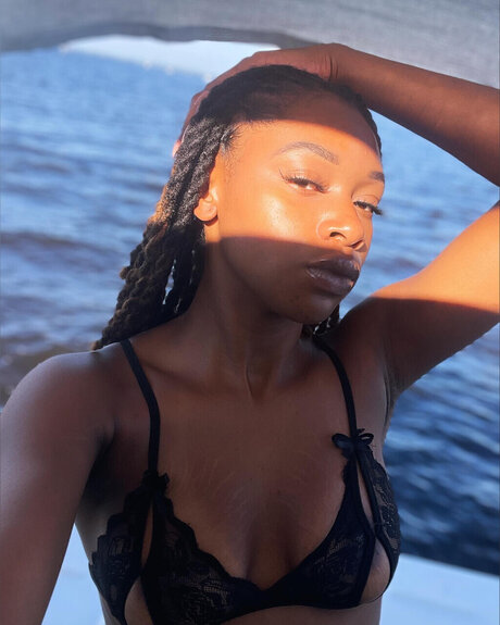 Ms Natural star sexy pictures