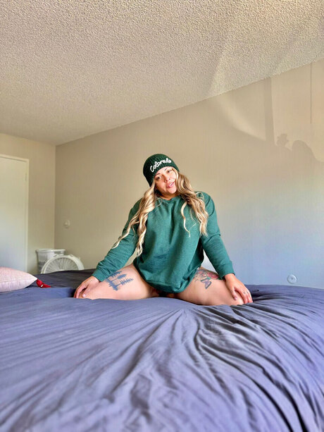 Yuliana high quality star img