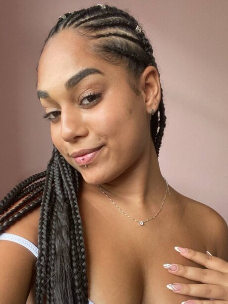 Luara Souza pornstar hd images