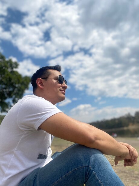 Albert23 nude star picture