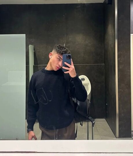 Alejo Espinosa adult model pics