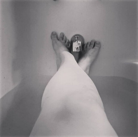 Rinna Perry model nude img