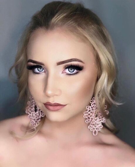 Mandy Top Vip_ free model images