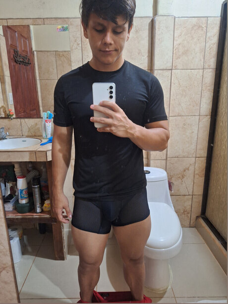 Tony P rez sexy model pic