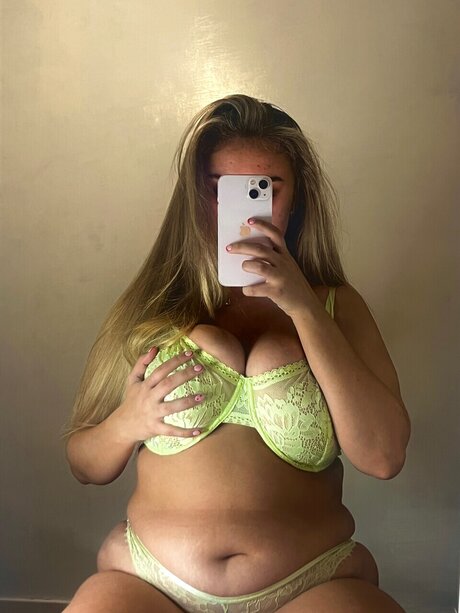 Lou_ beautiful pornstar archive