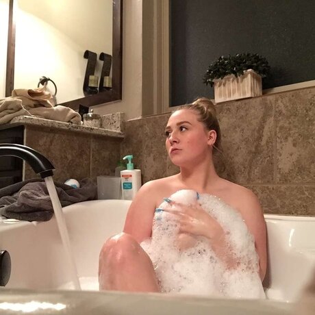 Cat momma20 hd actress photo