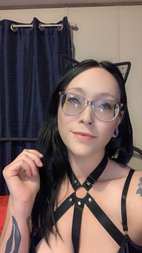 Kruella K_ art star photos