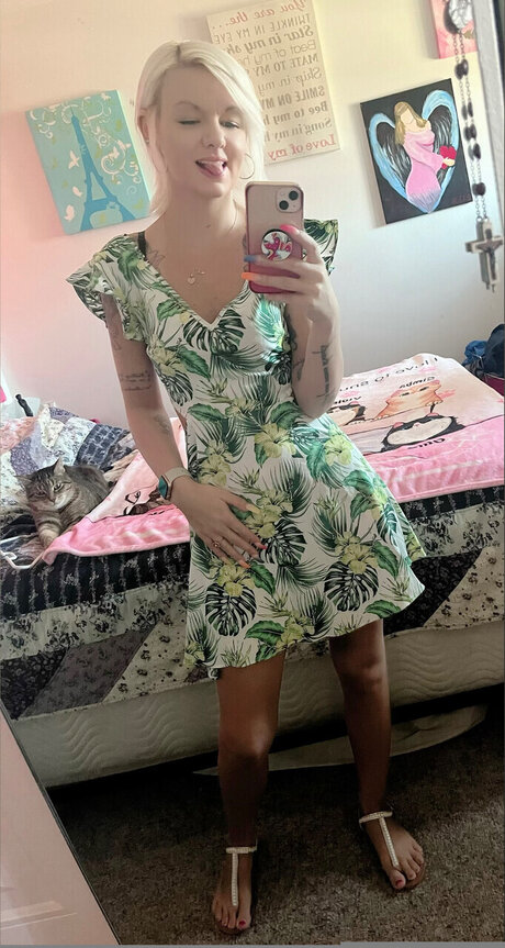 Azalea star sexy images