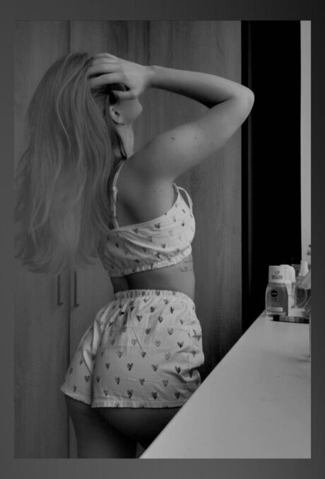 Bunny 19 years old_ star high quality picture