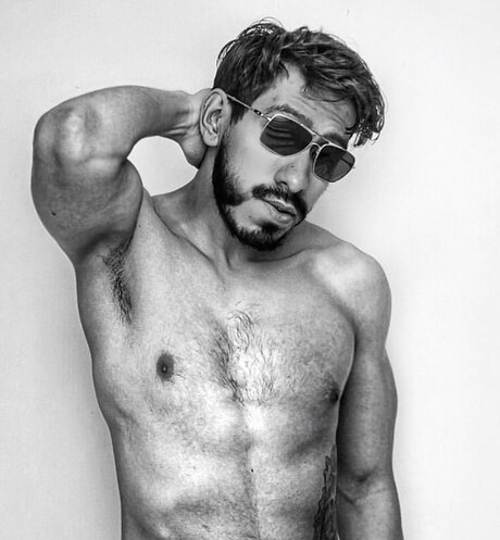 Oz M pornstar xxx galleries