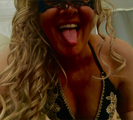 Heidi Horn star top gallery