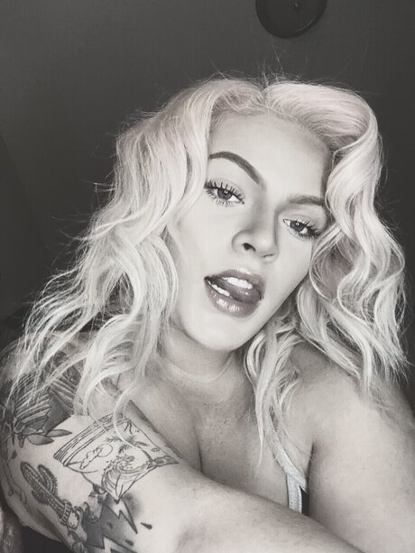 baby cai_ model pornographic picture