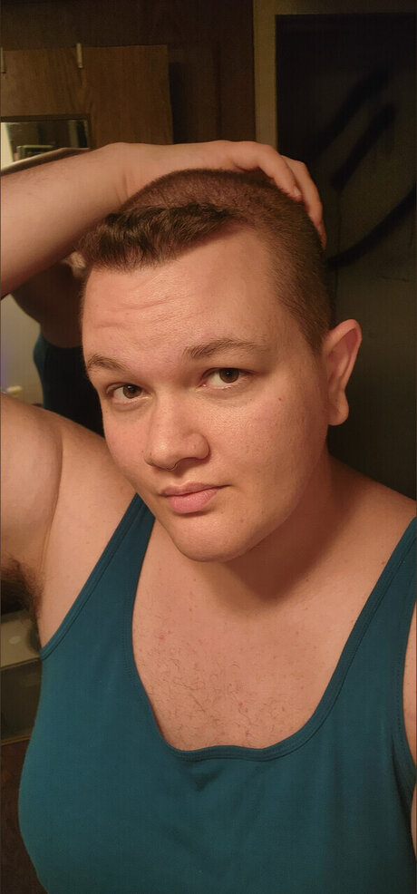 Trans Bear model adult pics