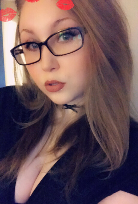 Lexxi Marie beautiful actress image