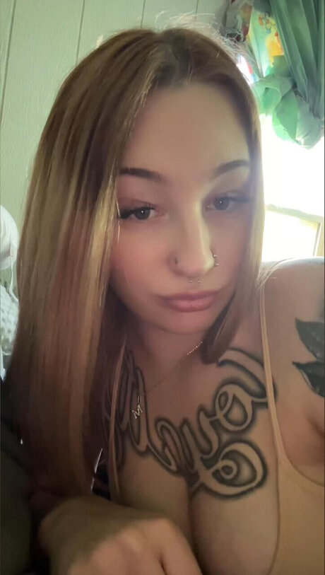 P Juicyyy nude star galleries