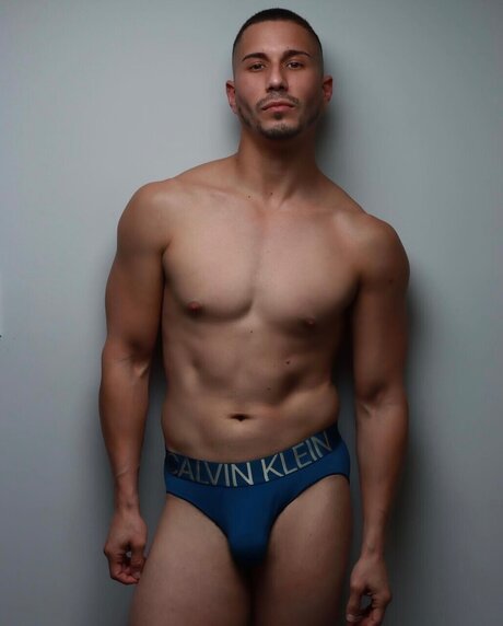 Josh Luna_ model hot pic