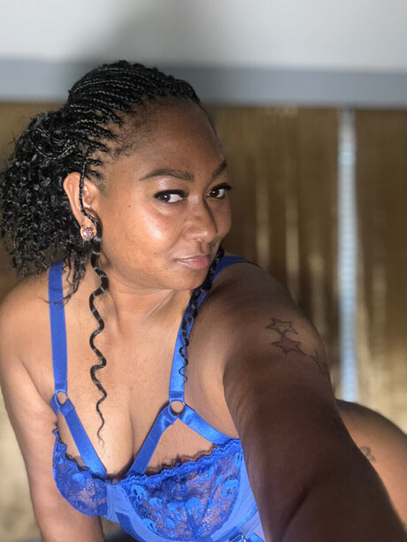 ElegantBrownie free pornstar archive