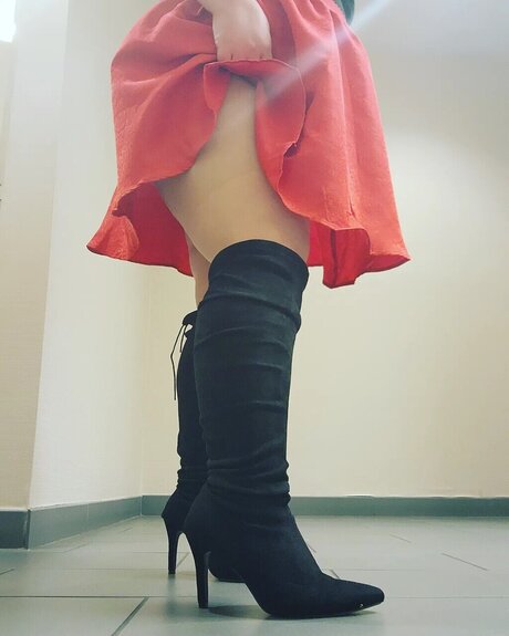 Lollipop pretty pornstar picture