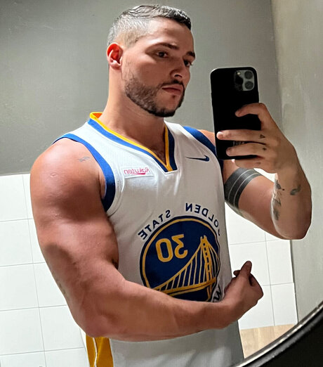 Julian Rojas star best pics