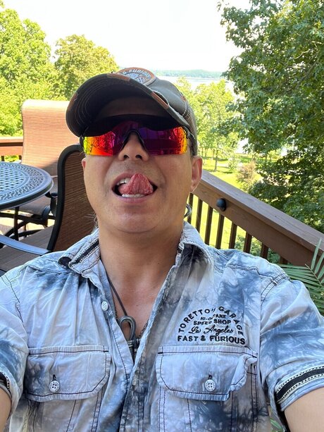 BillBill pornographic model img