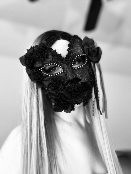 Anonymous Arrow nudes pornstar image