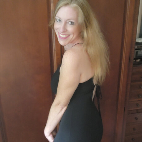 Chelsea Red star erotic archive