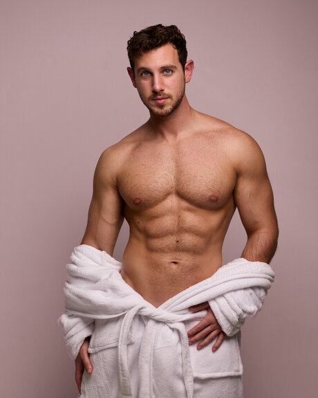 Andrew Wild naked star pictures