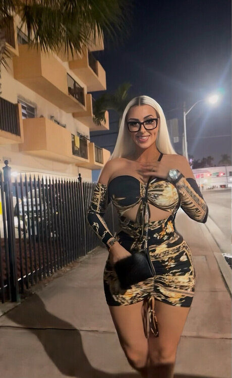 Sasha Carmine pornstar hot photos