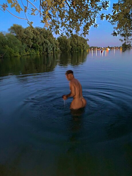 Lew star naked pictures